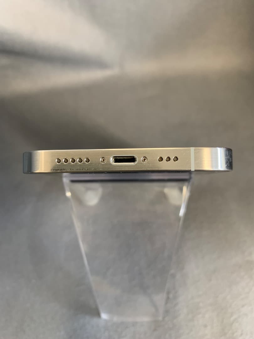 美品　国内版　SIMフリー　iPhone12 Pro 128GB シルバー色