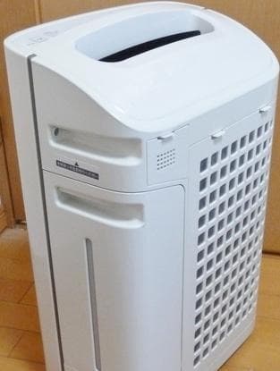 シャープ 2011年 プラズマクラスター 加湿空気清浄機 KC-Z40 白18畳