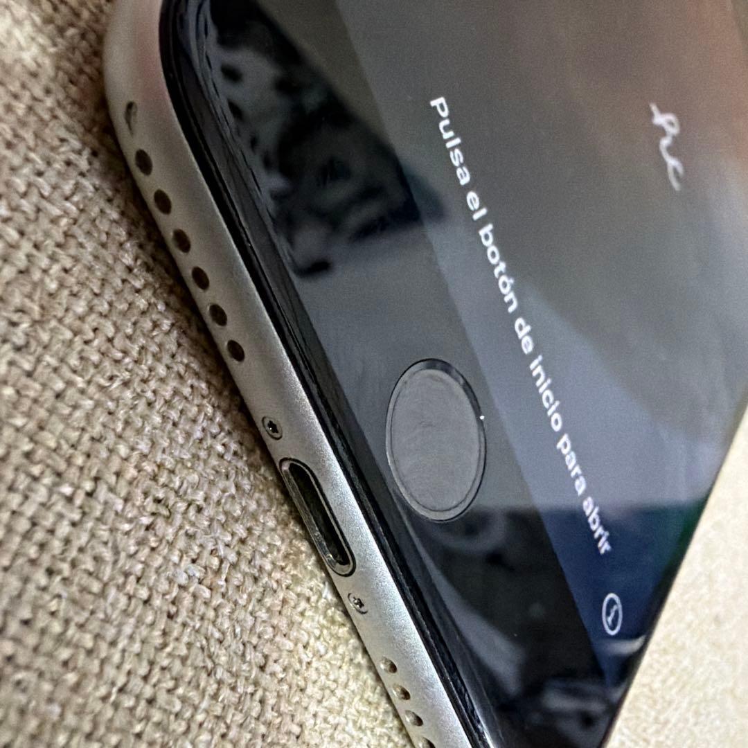 訳あり iPhone SE 第2世代 256GB 電源落ちる 画面浮き