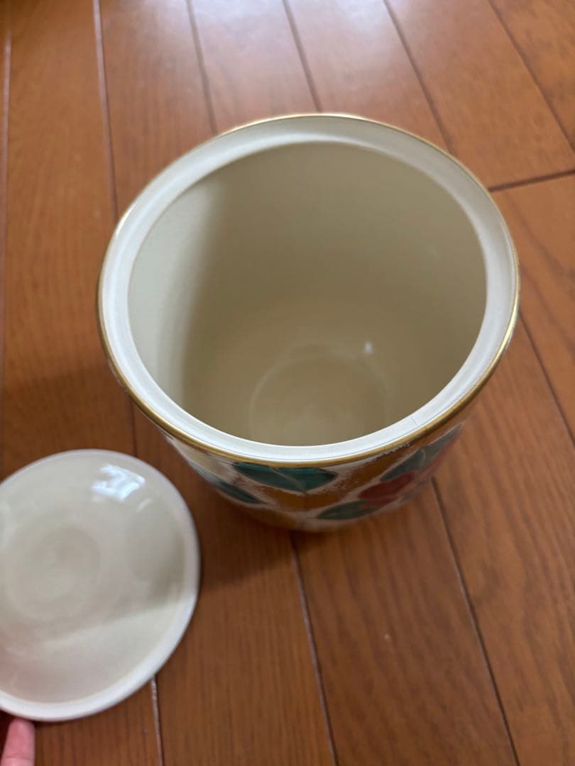清水焼き　金　椿　蓋付き
