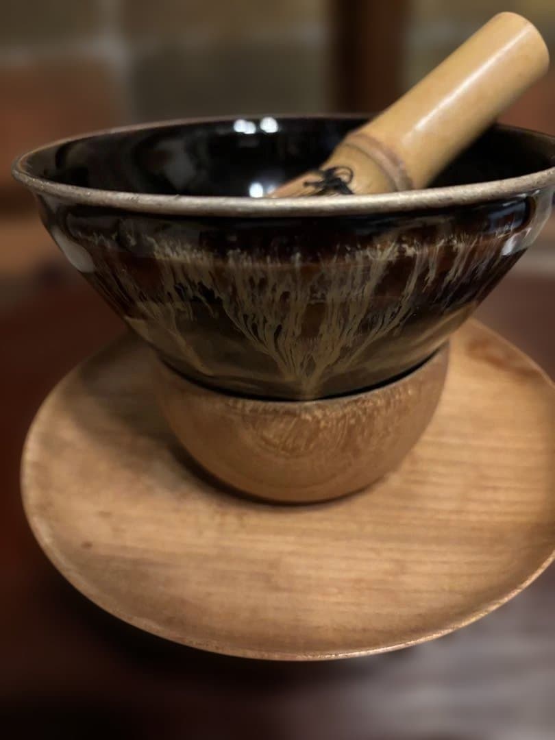 木製天目台と天目茶碗(桶谷定一作ー銘有り)