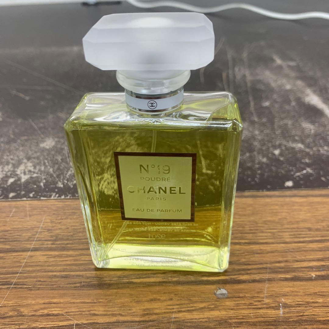 シャネル No.19 プードレ オードゥ パルファム 100ml ヴァポリザター