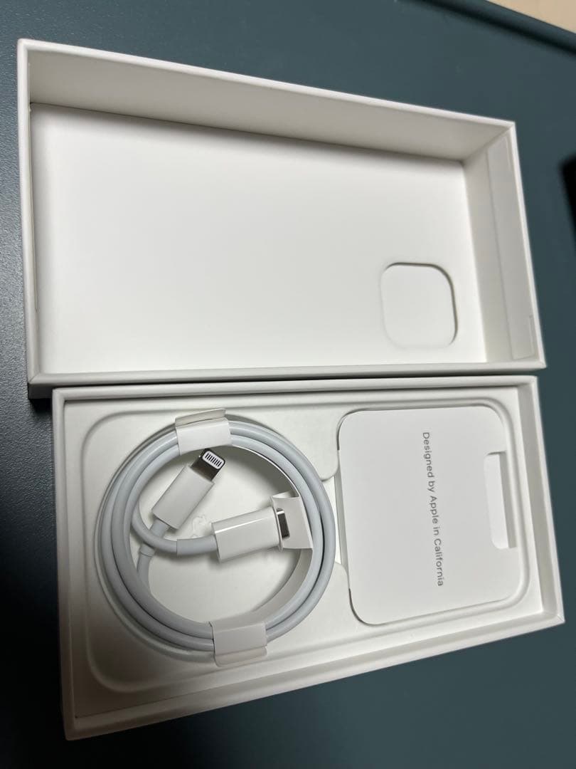 Apple iPhone 13 mini SIMフリーミッドナイトグリーン 本体