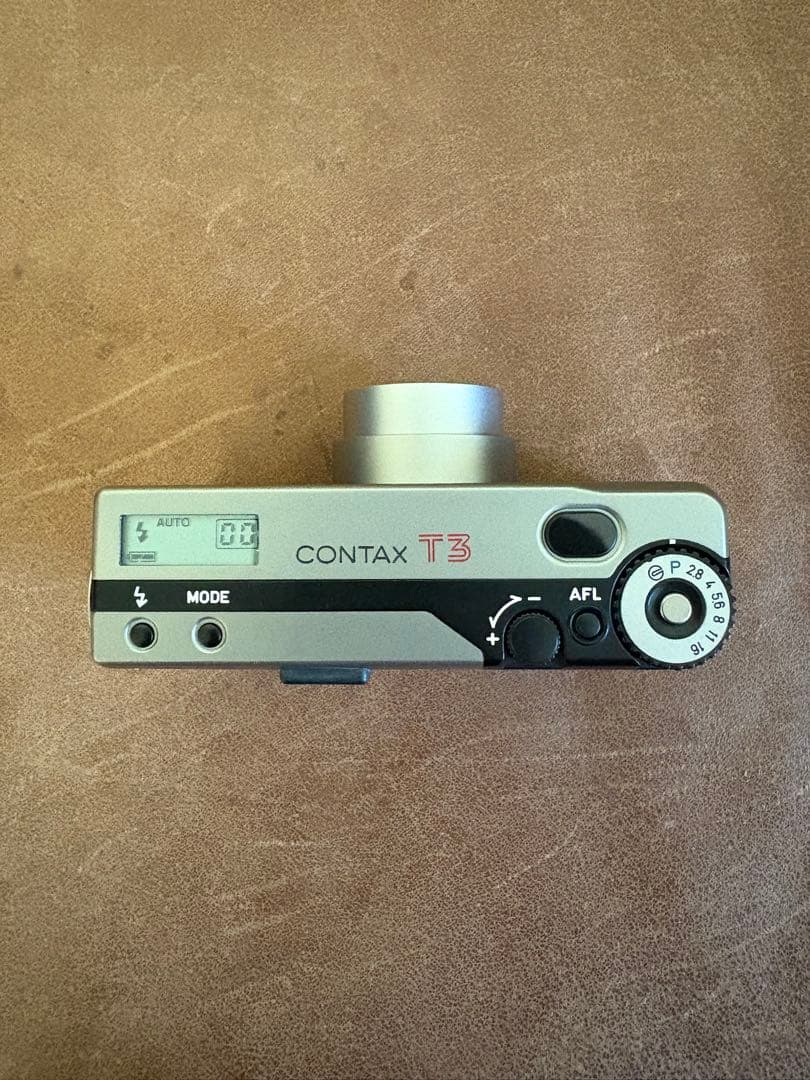 CONTAX T3 コンタックス　コンパクトフィルムカメラ　チタンシルバー