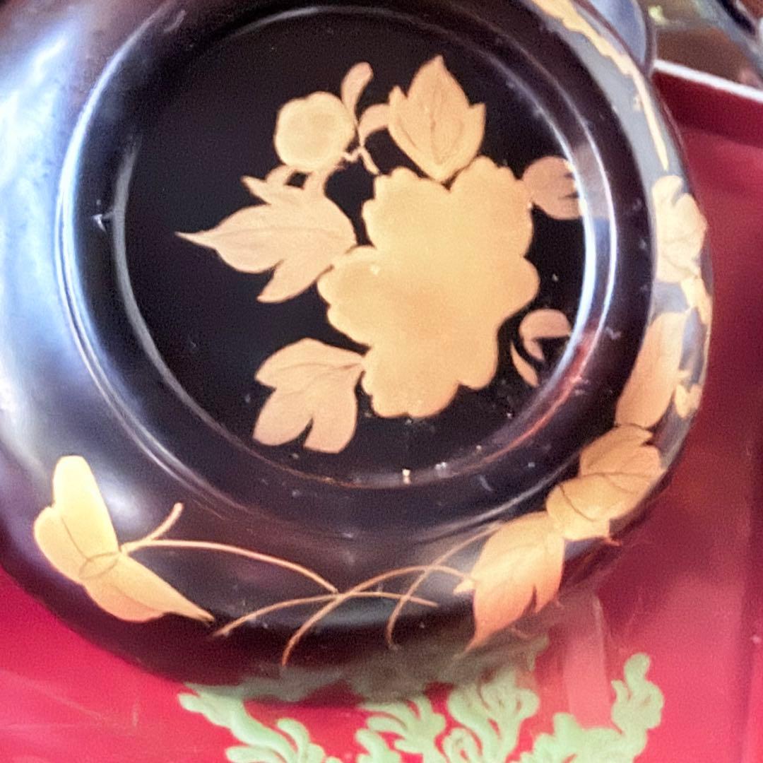 2238感謝‼️JAPAN最強運‼️天然木時代蒔絵牡丹&蝶　真塗りたっぷり菓子椀5客