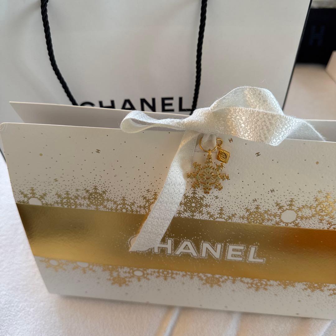 CHANEL クリスマスコフレ　チャーム付き　ショッパー付き