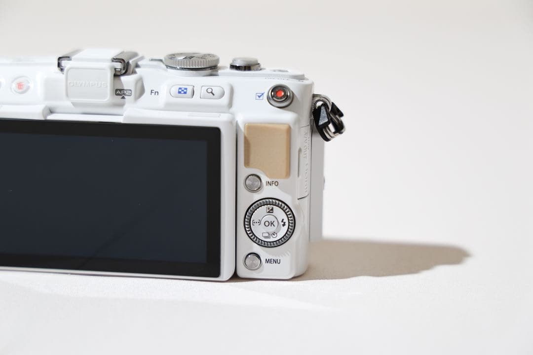 OLYMPUS PEN Lite E-PL5 ダブルズームキット
