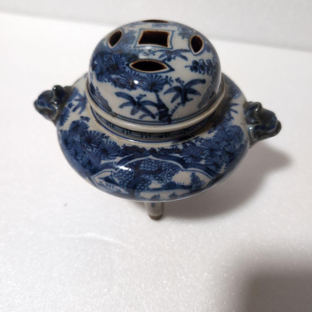 使い込まれた時代染め付け香炉美品です。