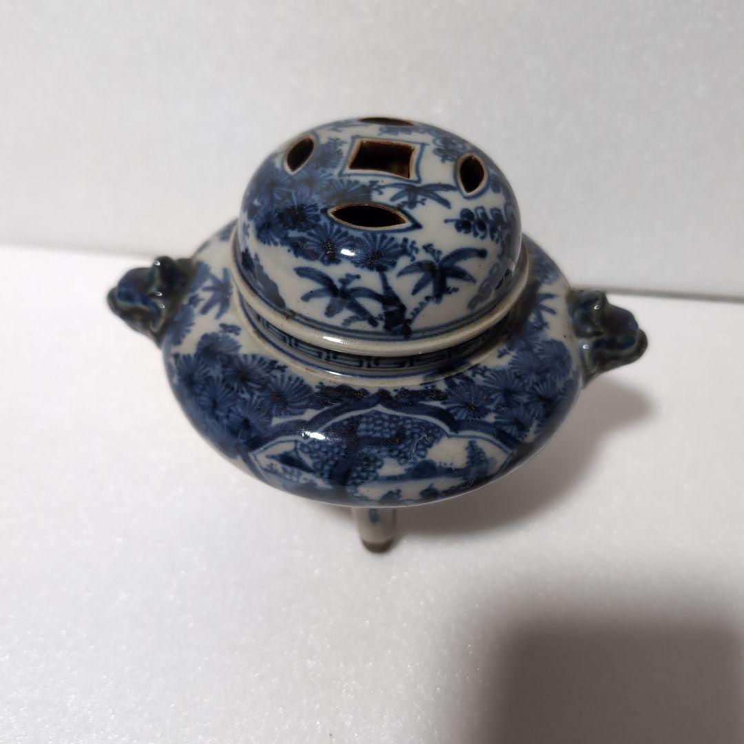使い込まれた時代染め付け香炉美品です。