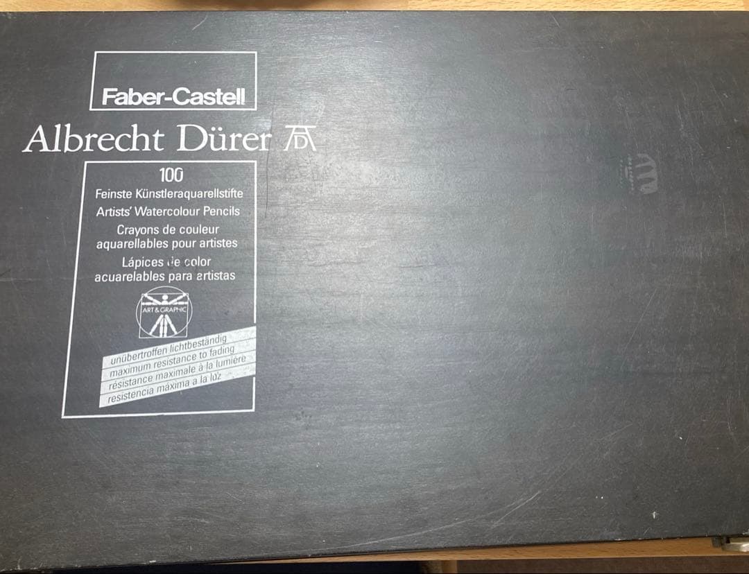 albrecht dürer 100色　木製ケース　色鉛筆