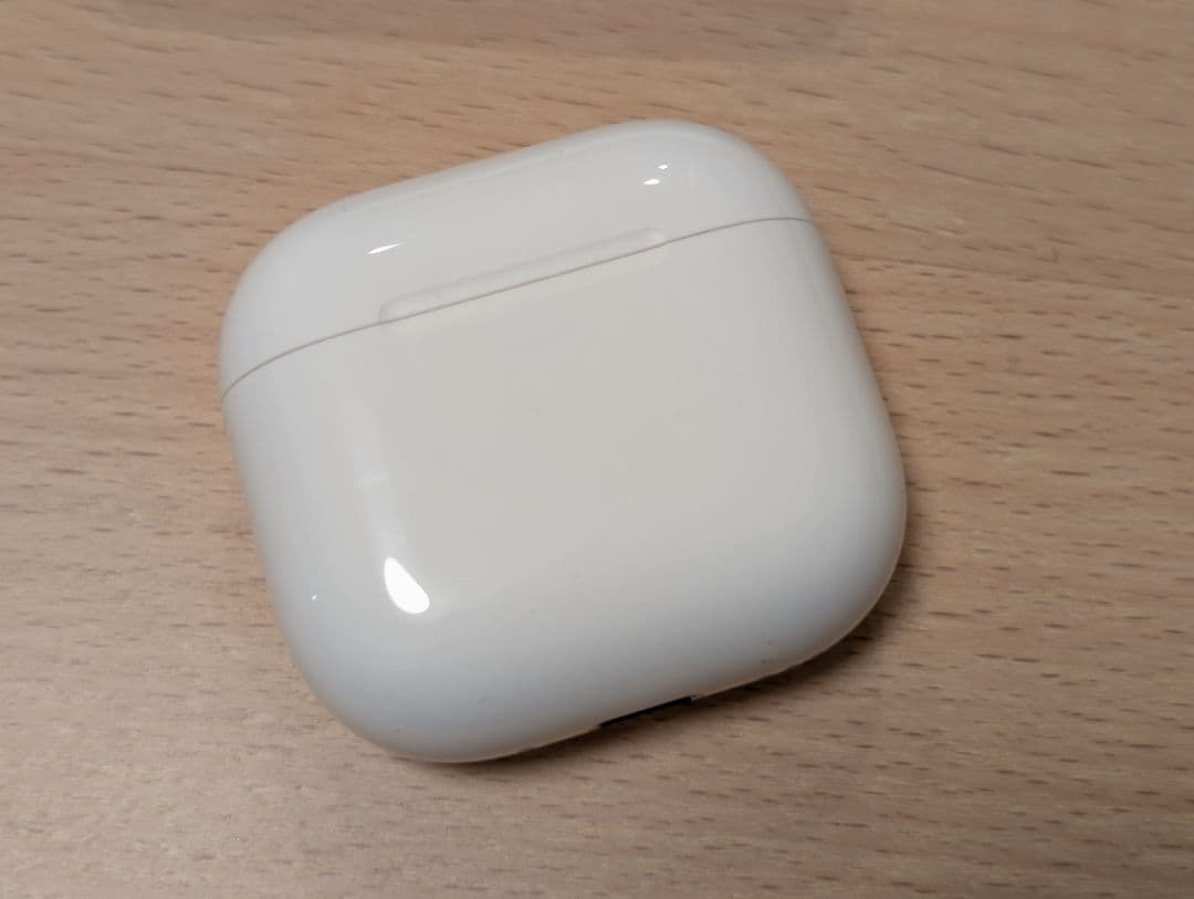 Apple AirPods 4 アクティブノイズキャンセリング搭載モデル