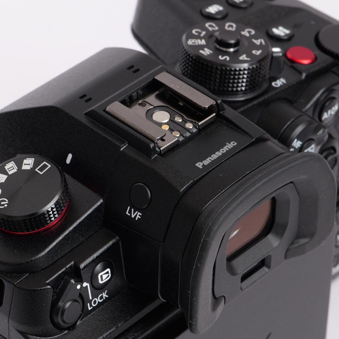 Panasonic LUMIX GH6 ボディ　美品