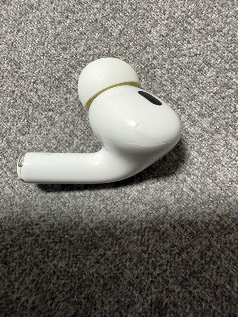 AirPods Pro2本体 右耳のみ A2698 Lightningモデル