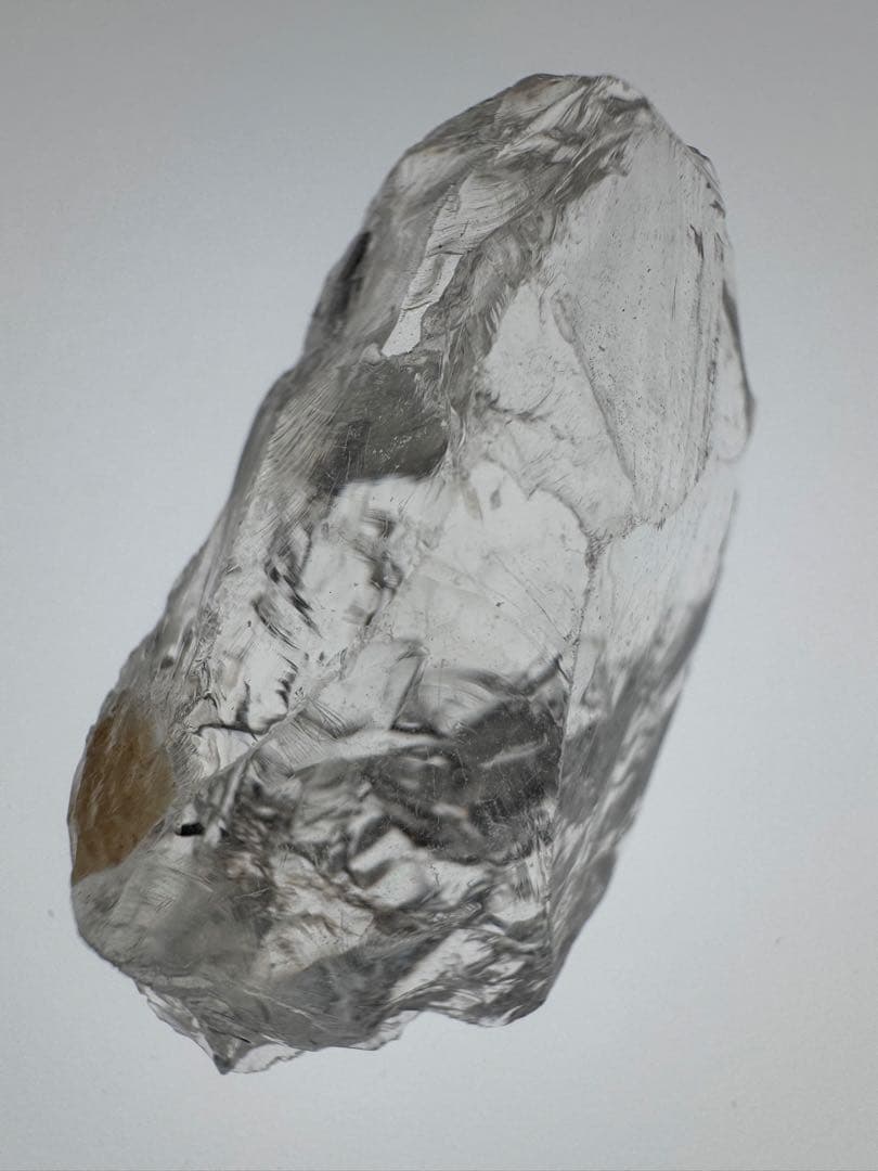 【138.10ct・虹色レインボー入り】ブラジル産 天然水晶 完全未処理　大型