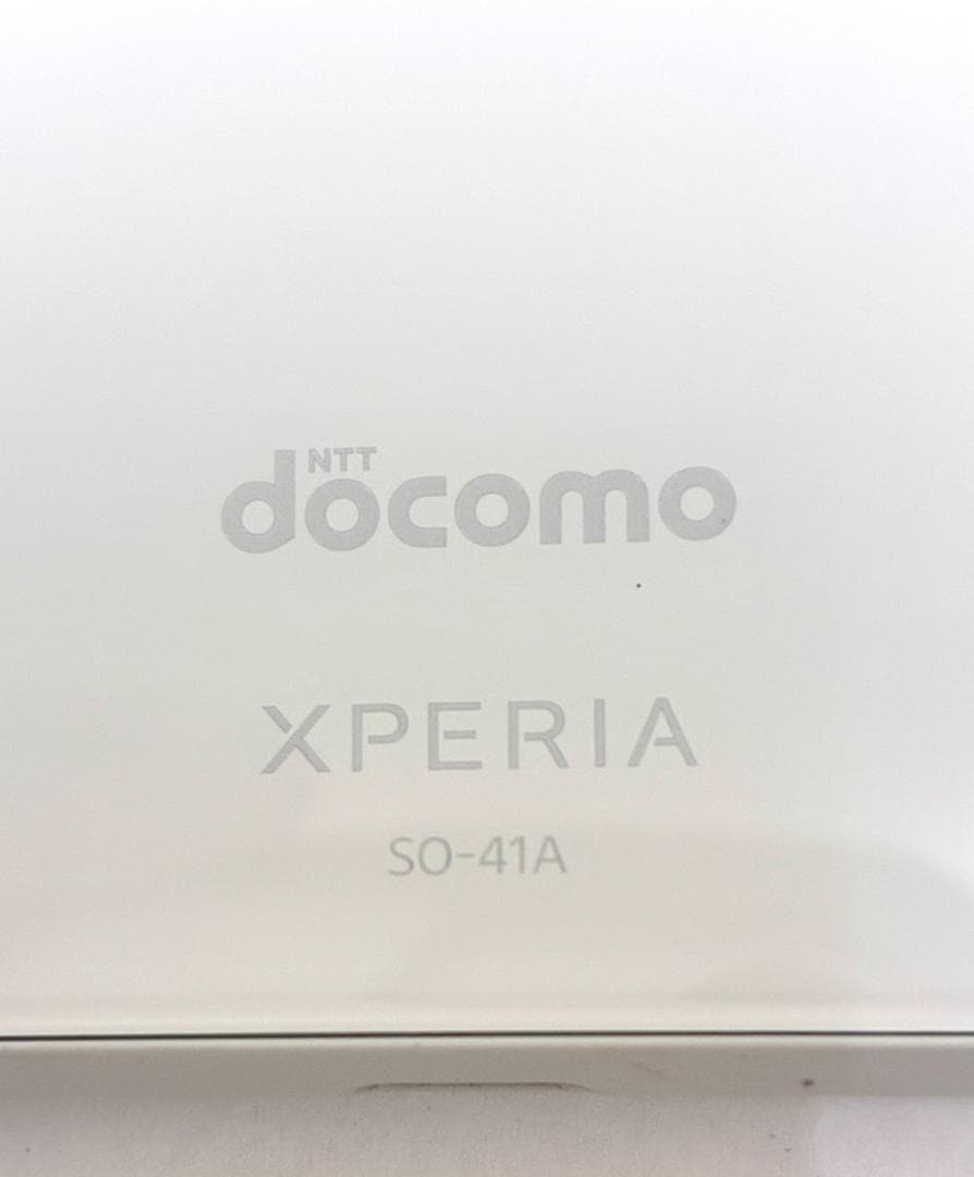 26K2-055 SONY Xperia SO-41A 白 初期化 通電確認済み