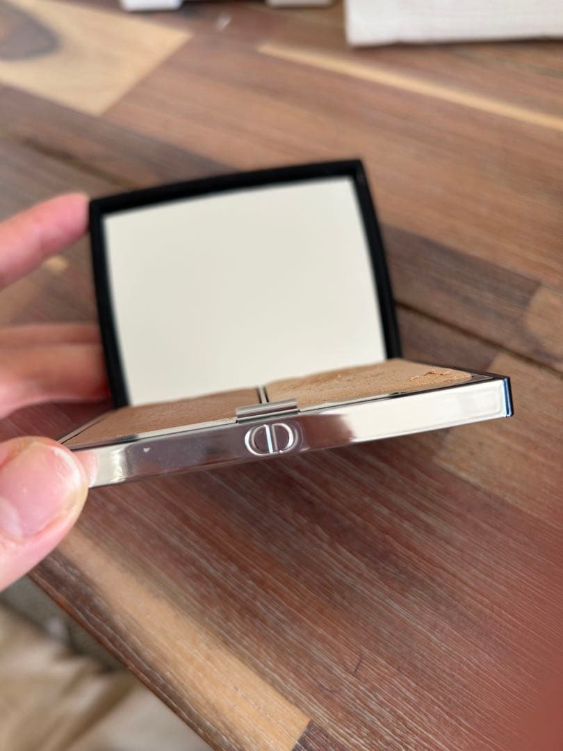 Dior ROUGE BLUSH 100 ハイライト・シェーディング