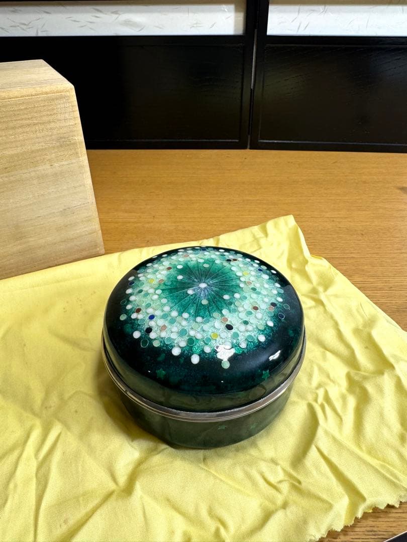 641安藤七宝　加藤勝己作　蓋物　未使用品　共箱　共布　栞