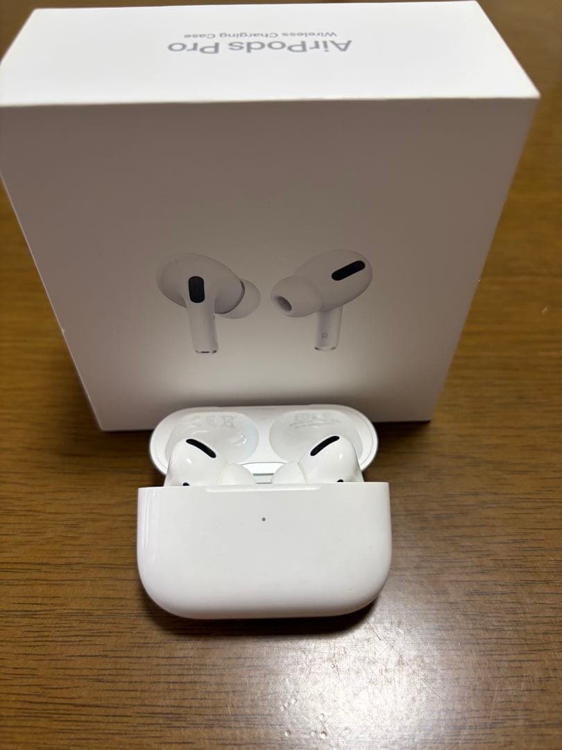 【正規品】AirPods Pro 本体 充電ケース付き　箱付き