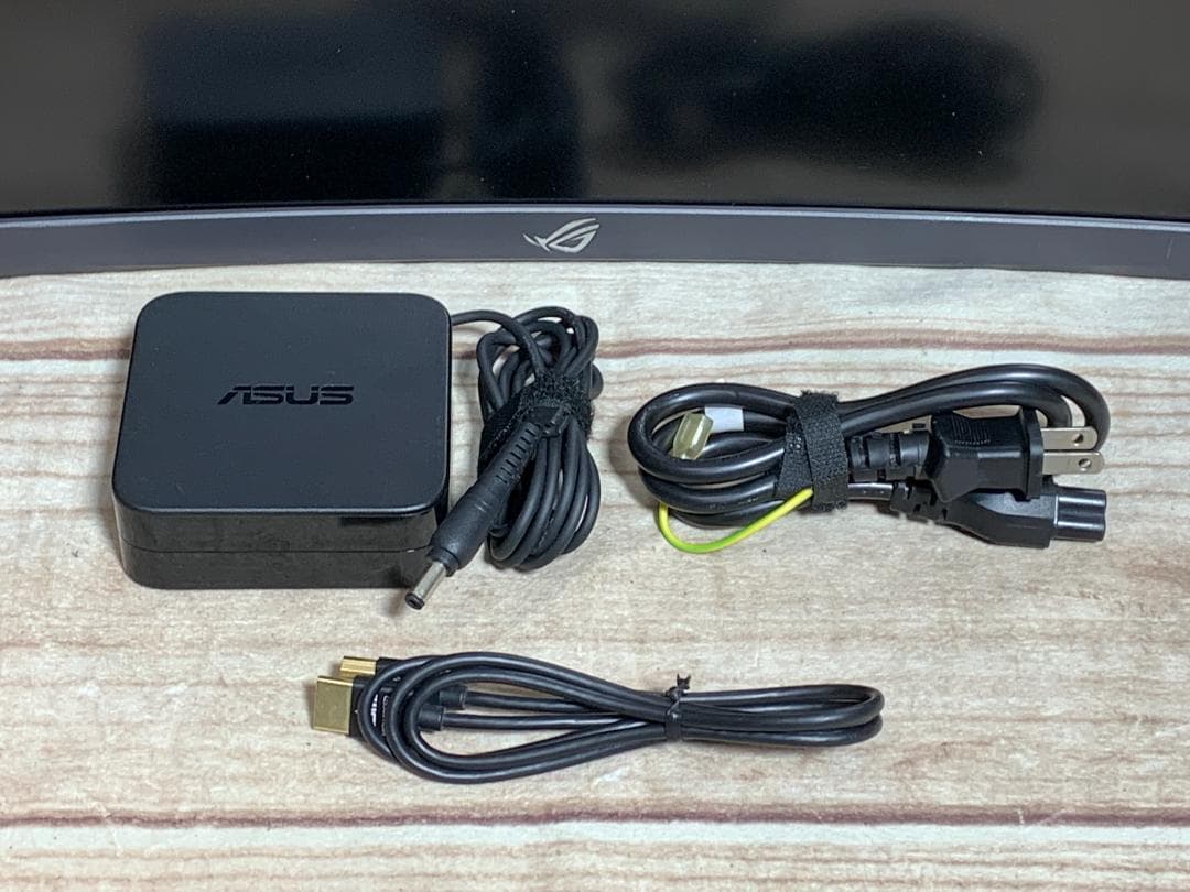 ASUS 32型 曲面ゲーミングモニター ROG STRIX XG32VQR
