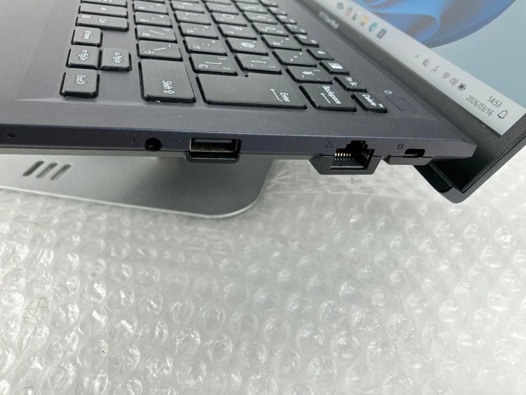ASUS B1400C i7-1165G7 16GB 512GBノート型パソコン