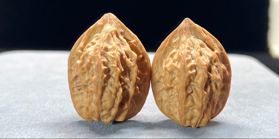 文玩堂：北京十三陵の「鶏心」文玩クルミ（高級品）