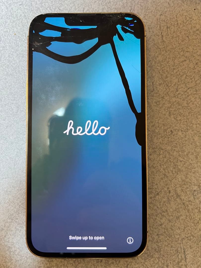 iPhone 13 Pro ゴールド 画面割れあり