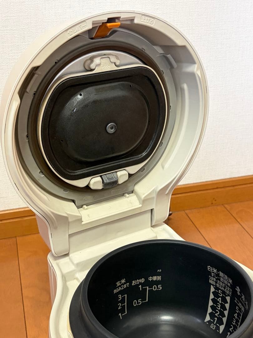【ジャンク品】三菱電機 炊飯器 本炭釜 KAMADO NJ-AW109