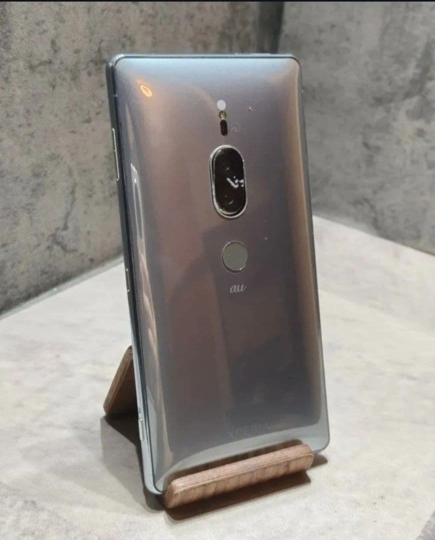 Xperia XZ2 Premium 64GB SOV38 simフリー スマホ