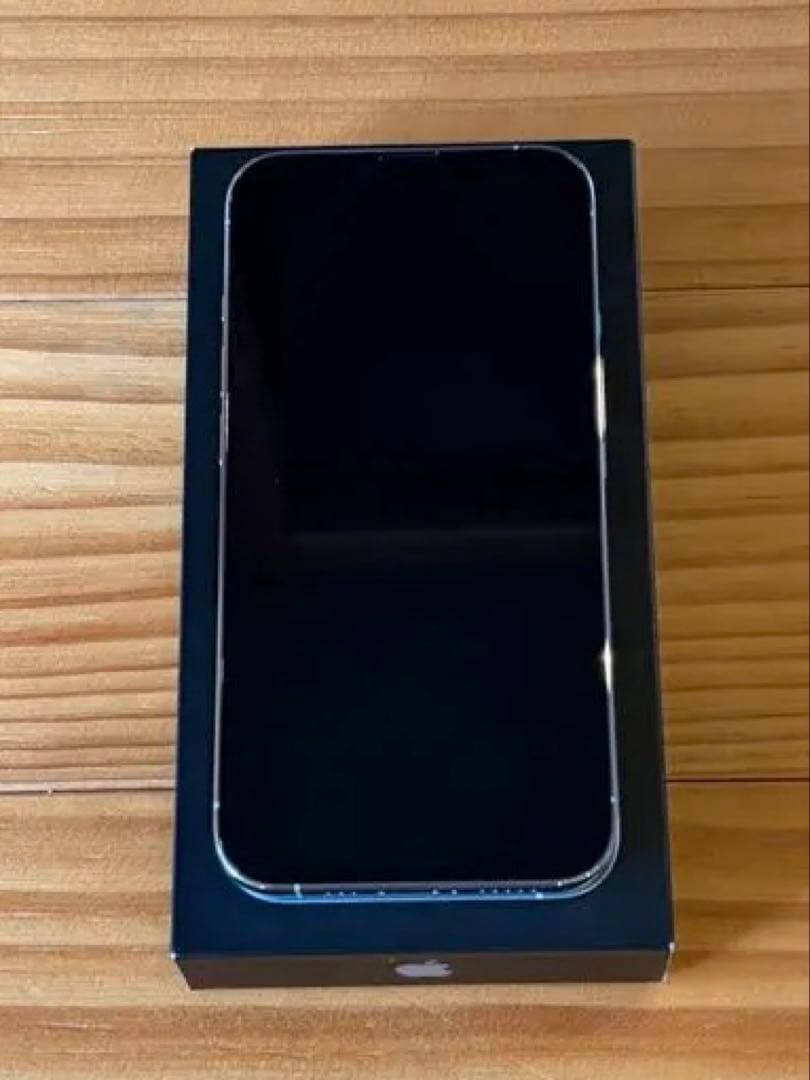 【ほぼ新品・美品】iPhone 13 Proシルバー　128GB 交換品
