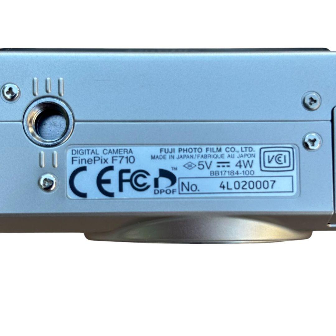 【動作品】FUJIFILM finepix F710 コンパクト デジタルカメラ
