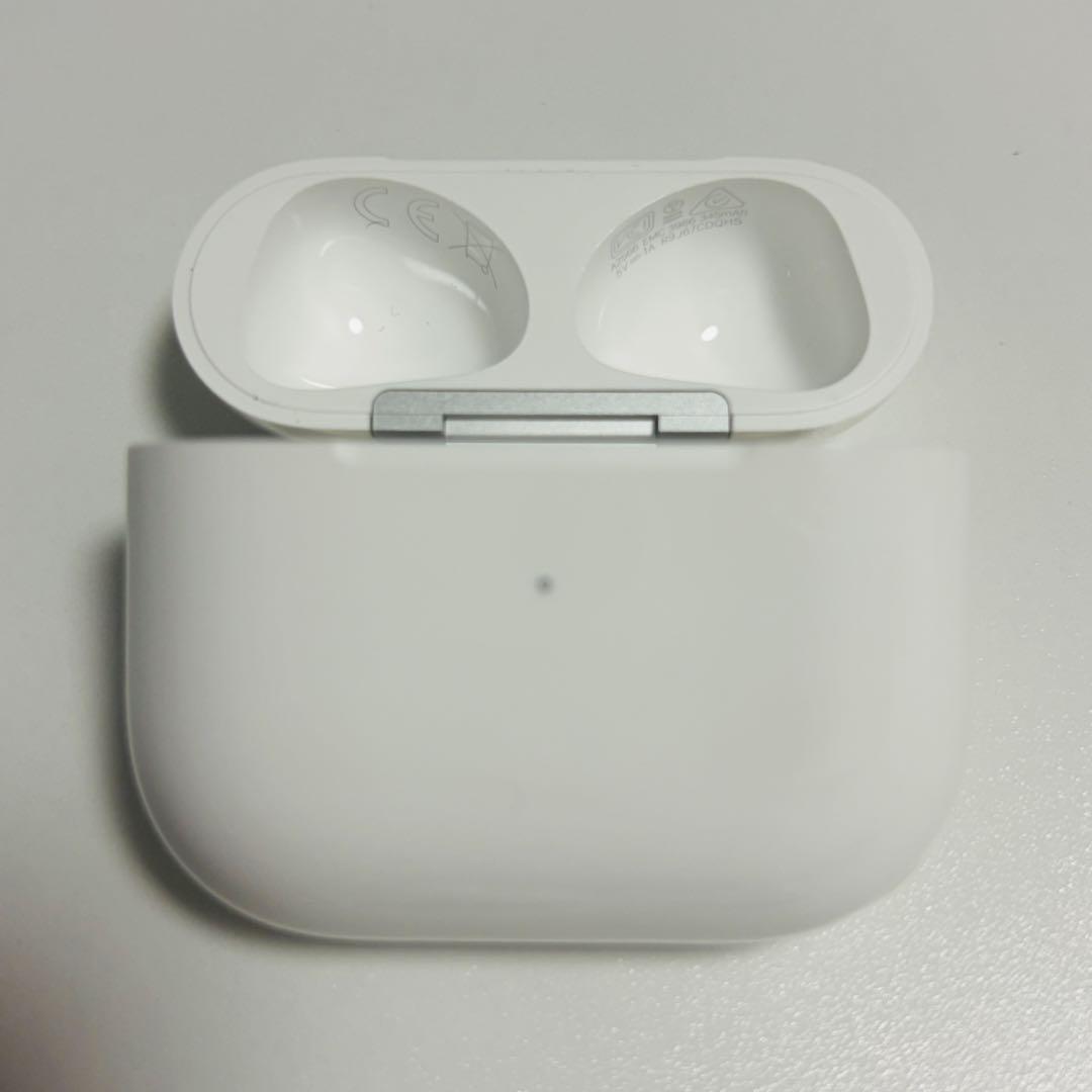 【純正】Apple AirPods (第3世代) Magsafe充電ケース付