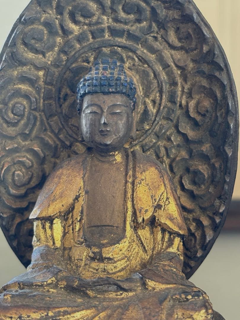 如来像　木製　約21、5cm