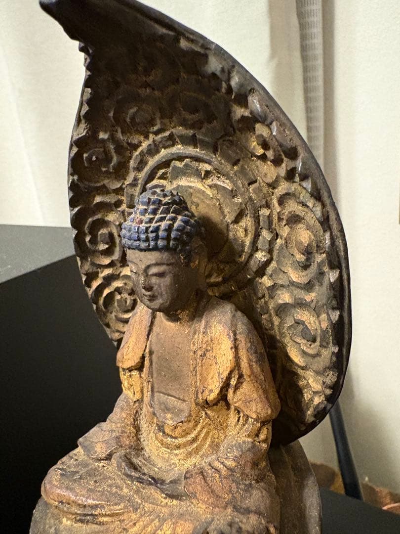 如来像　木製　約21、5cm