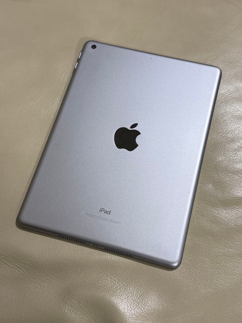iPad 第5世代 Wi-Fi 32GB スペースグレイ A1822