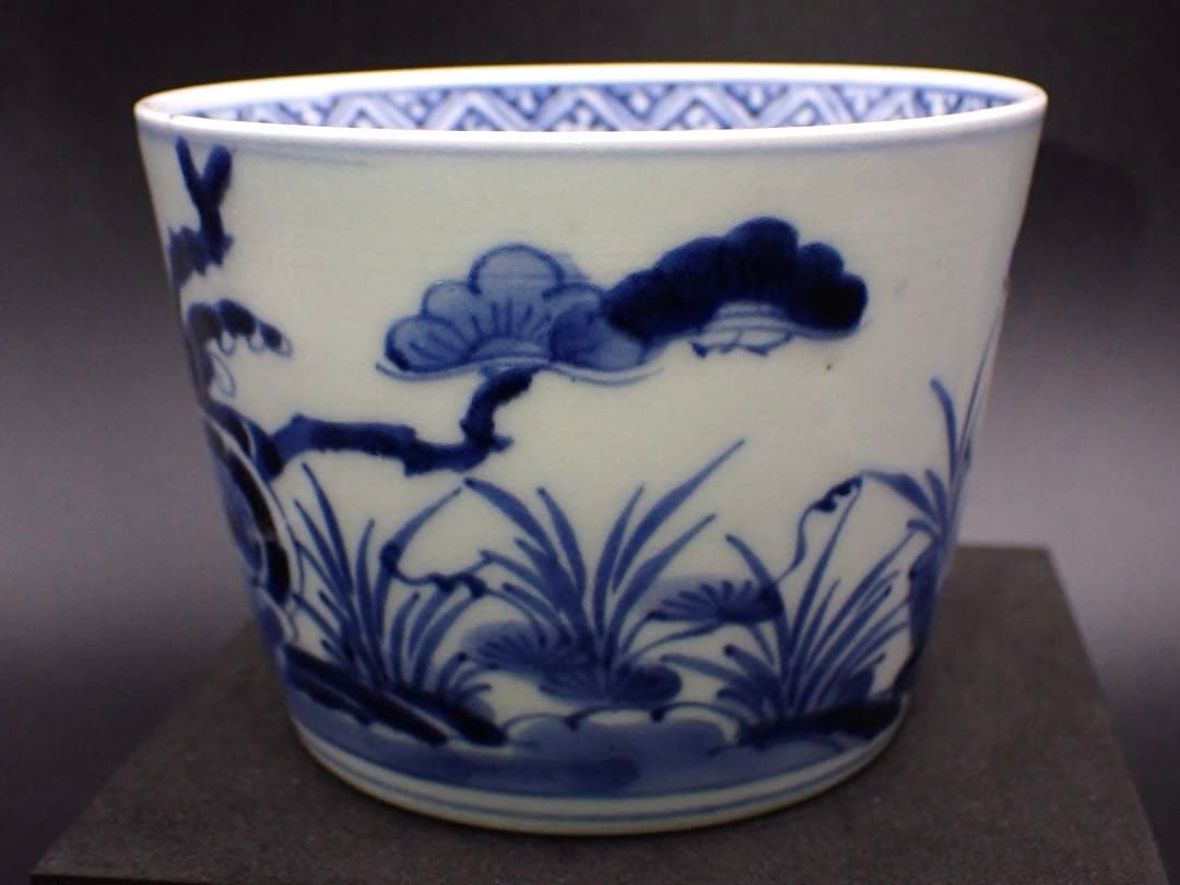 【優品】古伊万里<源氏車に松浪の図>そば猪口 大振り 渦福 骨董品(青15)