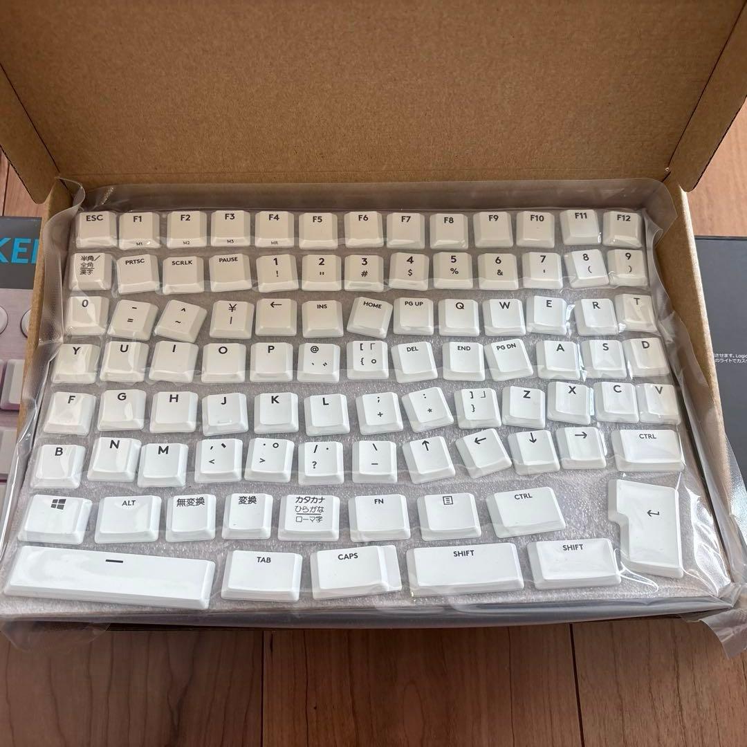 未使用品　Logitech G913 TKL ホワイト　ゲーミング　キーキャップ