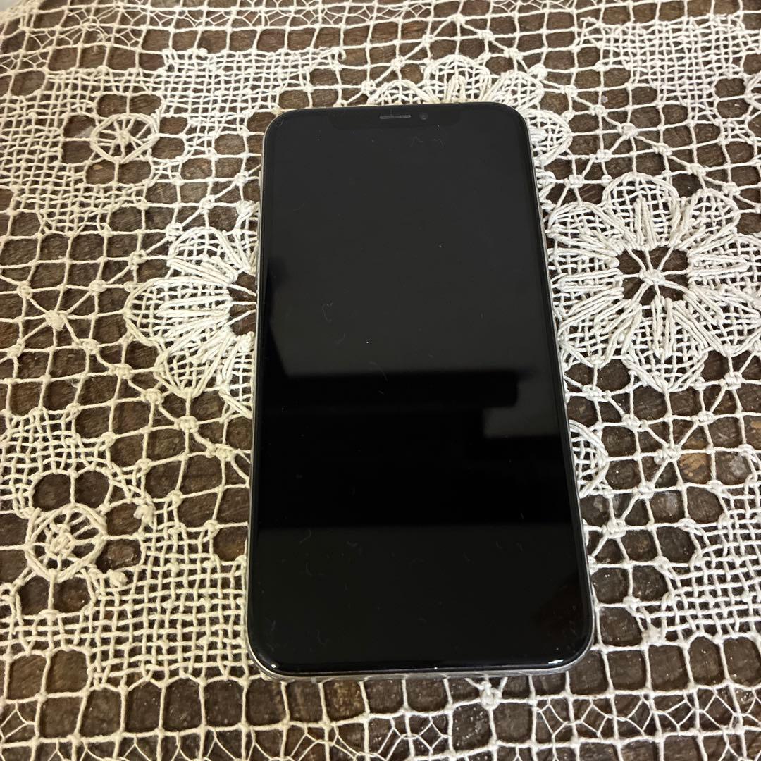 Apple iPhone Xs 64GB シルバー　本体　SIMフリー