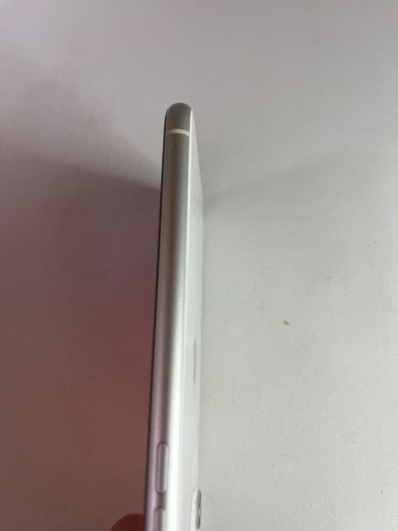 iPhone11 ホワイト