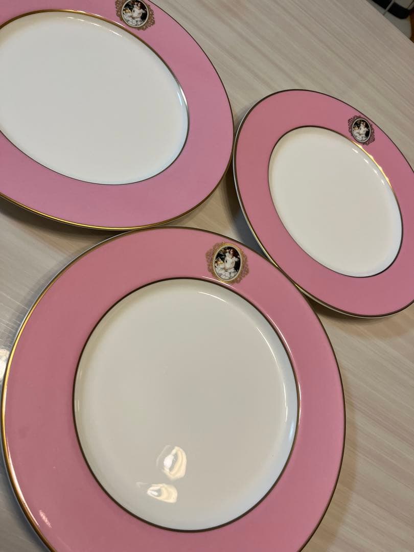 新品未使用NARUMI ピンクゴールドの陶磁器皿