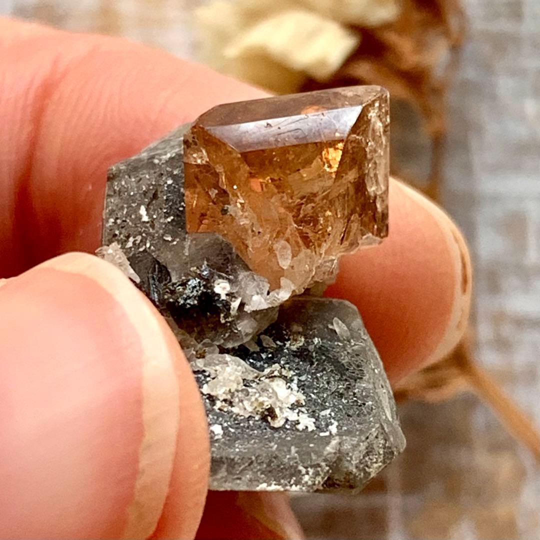 珍品！トパーズ共生標本A/黒水晶/スカルドゥ産