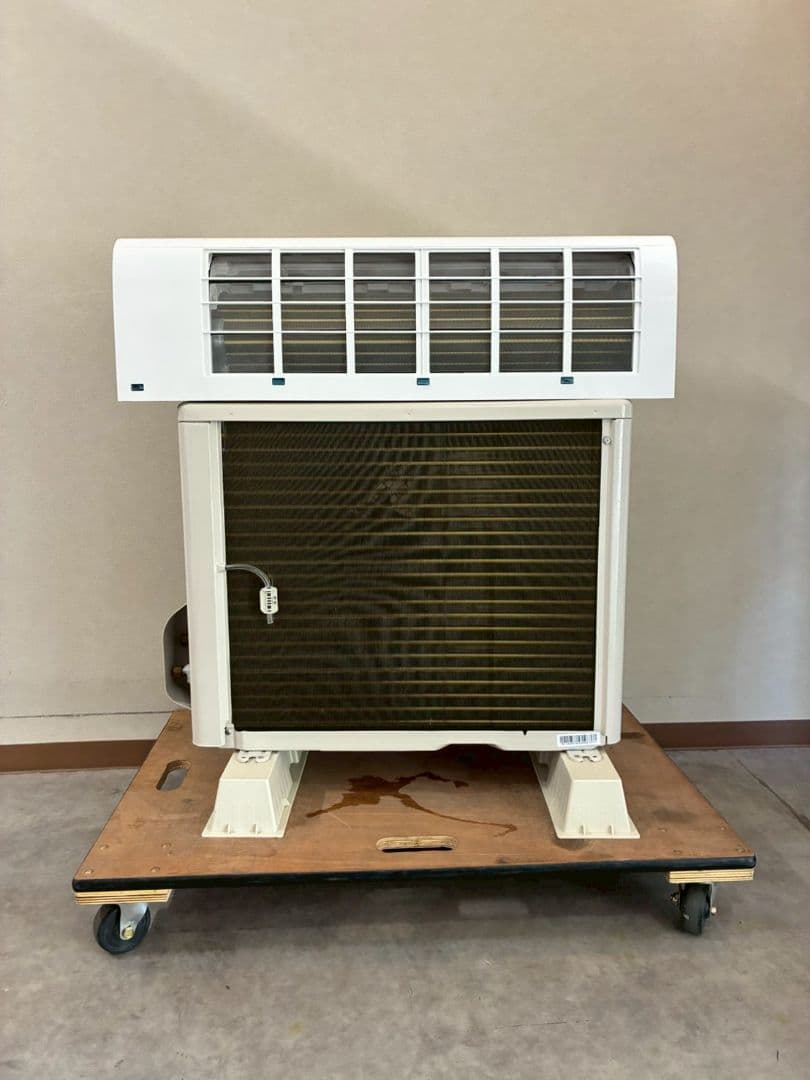 2197 シャープ【AC-22SFB】2025年製 6畳 エアコン 中古
