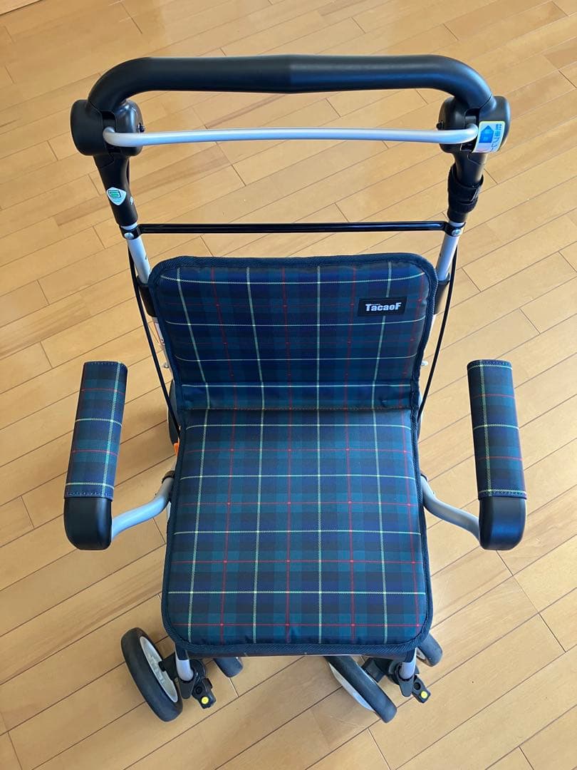 テイコブ シルバーカー（ご両親の散歩や買い物補助に）