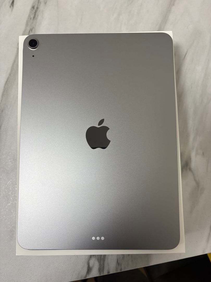 Apple iPad 10.9インチ スペースグレー