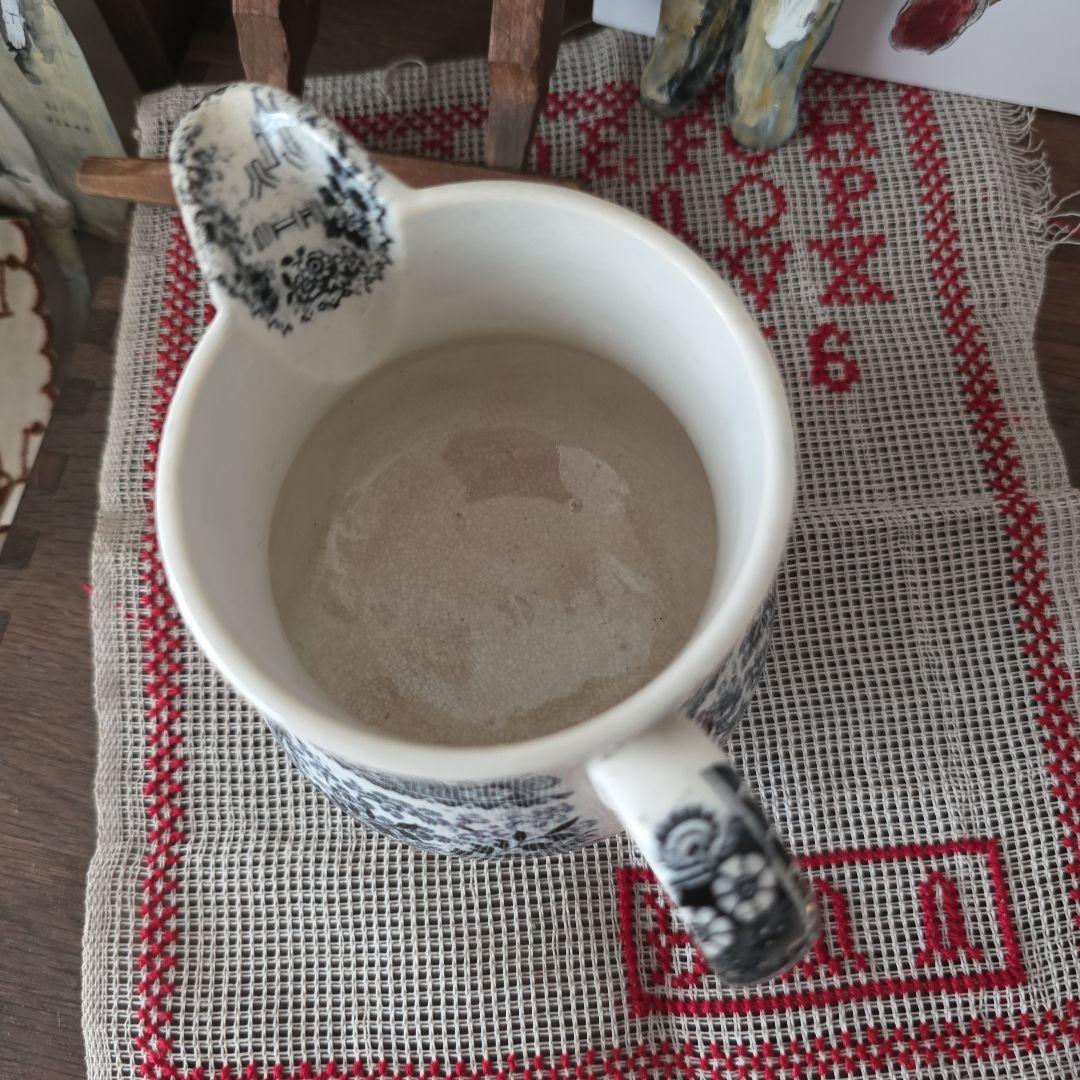 Antique ジャグ