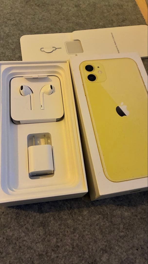 【SIMフリー】iPhone11 256GB イエロー