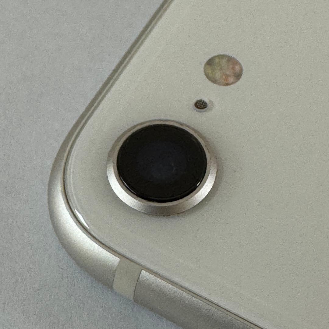 iPhone se3 アイフォーンSE 第3世代・SIMロック解除済み・動作OK