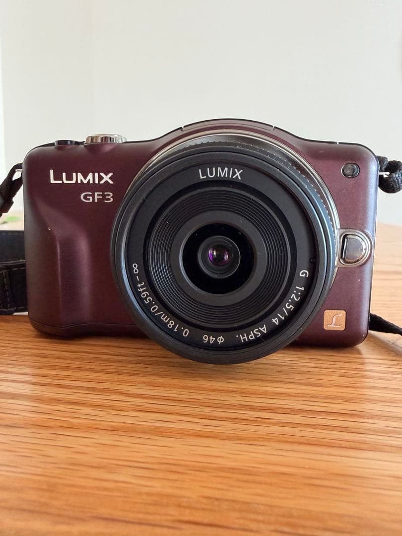 Panasonic LUMIX DMC-GF3　ダブルレンズキット
