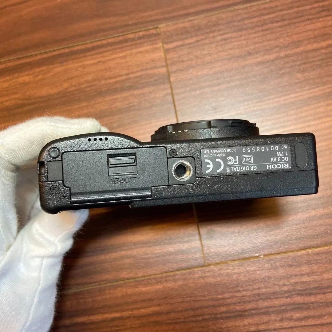 RICOH GR DIGITAL Ⅲ デジカメ ほぼ新品 4079