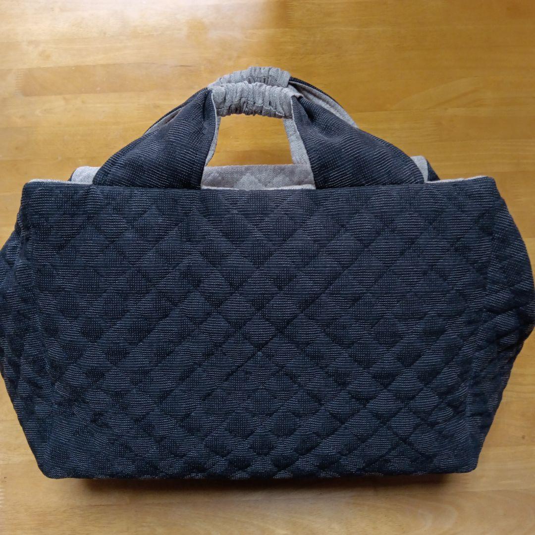 花のアップリケバッグ　パッチワーク　ハンドメイド