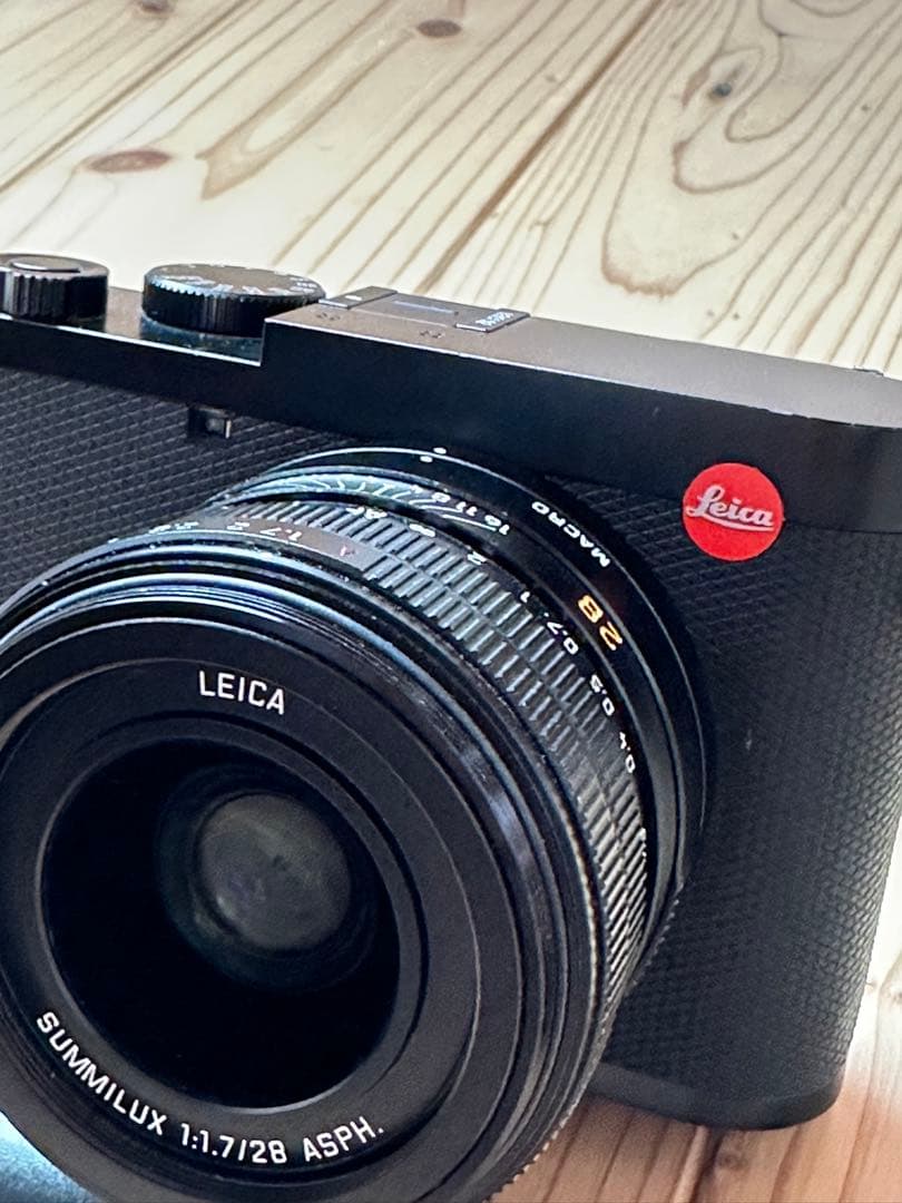 Leica Q2 コンパクトデジタルカメラ